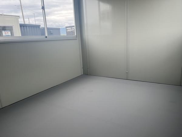 山梨県笛吹一宮店/展示場の中古ユニットハウス・プレハブ・コンテナハウスCT-32J(2.16坪)の本体の内観