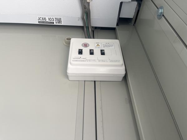 東京都町田店/展示場の中古ユニットハウス・プレハブ・コンテナハウスCT-32J(2.16坪)の各設備の分電盤