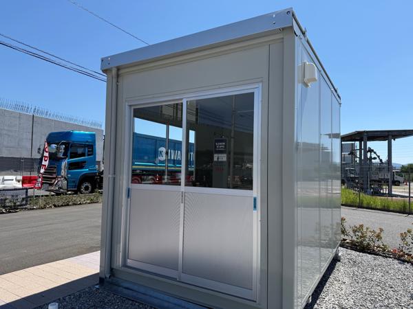 滋賀県栗東店/展示場の中古ユニットハウス・プレハブ・コンテナハウスCT-32J(2.16坪)の本体の外観