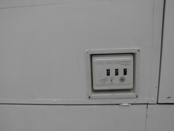 鹿児島県鹿児島出張所/展示場の中古ユニットハウス・プレハブ・コンテナハウスCT-54J(7.78坪)の各設備の分電盤