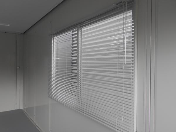 福島県須賀川店/展示場の中古ユニットハウス・プレハブ・コンテナハウスCT-54J(7.78坪)の本体の内観