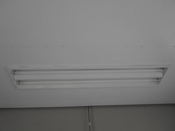 島根県出雲店/展示場の中古ユニットハウス・プレハブ・コンテナハウスCT-32J(2.16坪)の各設備の照明器具
