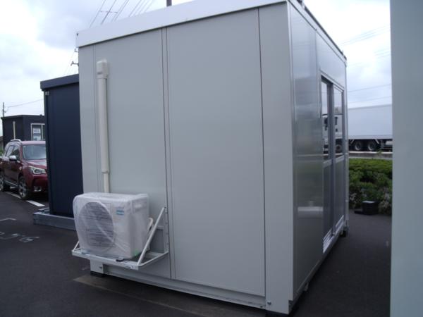 埼玉県花園インター店/展示場の中古ユニットハウス・プレハブ・コンテナハウスCT-32J(2.16坪)の本体の外観