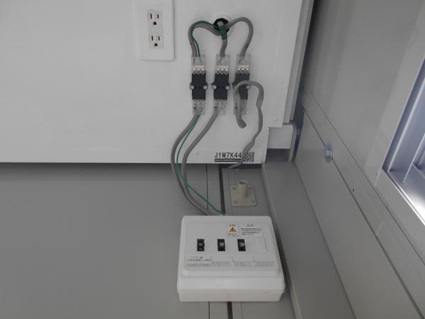 島根県出雲店/展示場の中古ユニットハウス・プレハブ・コンテナハウスCT-41J(2.83坪)の各設備の分電盤