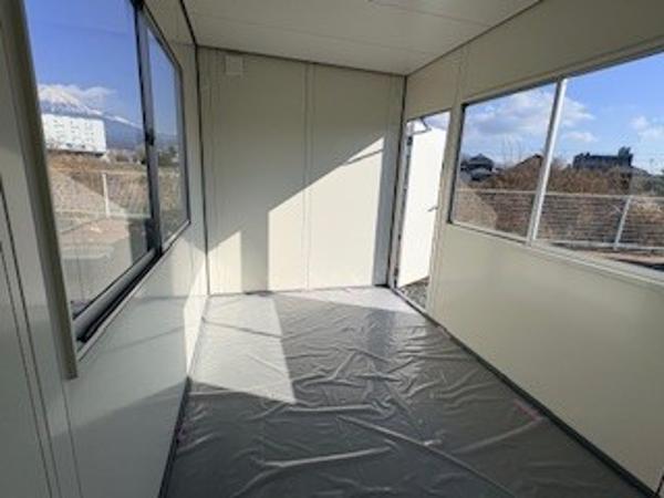 静岡県富士店/展示場の新棟ユニットハウス・プレハブ・コンテナハウス38MSL(2.43坪)の本体の内観