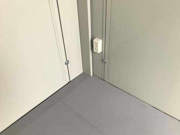 熊本県熊本出張所/熊本菊陽総合展示場の中古ユニットハウス・プレハブ・コンテナハウスCT-41J(2.83坪)の各設備のコンセント
