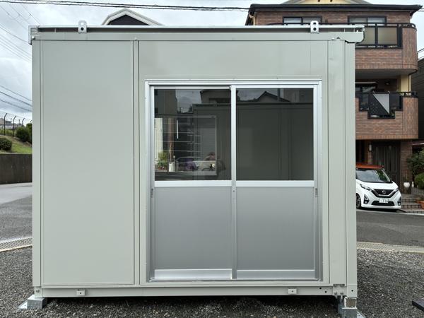 大阪府枚方店/展示場の中古ユニットハウス・プレハブ・コンテナハウスCT-32J(2.13坪)の本体の外観