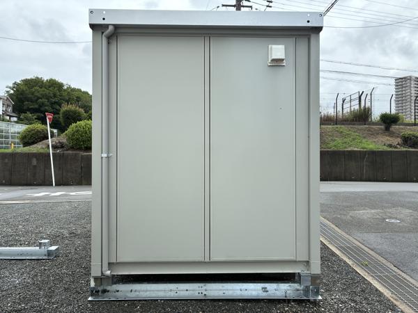 大阪府枚方店/展示場の中古ユニットハウス・プレハブ・コンテナハウスCT-32J(2.13坪)の本体の外観
