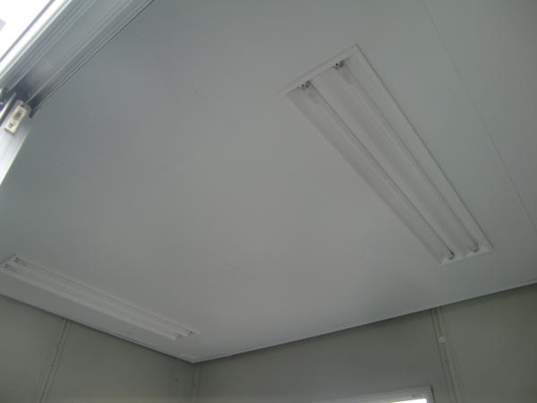 神奈川県平塚店/展示場の中古ユニットハウス・プレハブ・コンテナハウスCT-32J(2.16坪)の各設備の照明器具