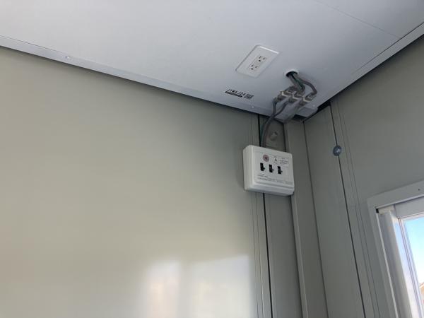 長野県佐久北インター店/展示場の中古ユニットハウス・プレハブ・コンテナハウスCT-41J(2.83坪)の各設備の分電盤