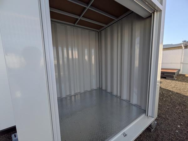 愛媛県松山出張所/総合展示場の新棟ユニットハウス・プレハブ・コンテナハウスGORILLA(0.94坪)の本体の内観