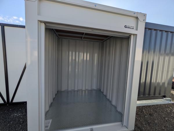 愛媛県松山出張所/総合展示場の新棟ユニットハウス・プレハブ・コンテナハウスGORILLA(0.94坪)の本体の外観