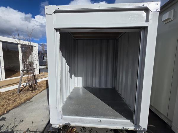 山梨県富士吉田店/展示場の中古ユニットハウス・プレハブ・コンテナハウスGORILLA(0.94坪)の本体の外観