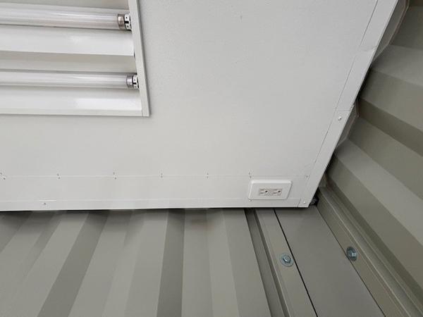 静岡県富士宮店/展示場の中古ユニットハウス・プレハブ・コンテナハウスCT-32JG(2.16坪)の各設備のコンセント