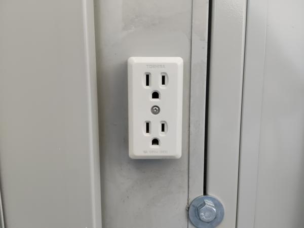 静岡県藤枝店/展示場の中古ユニットハウス・プレハブ・コンテナハウスCT-32JG(2.16坪)の各設備のコンセント