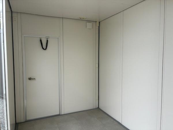 岩手県宮古店/展示場の新棟ユニットハウス・プレハブ・コンテナハウス38MSL(2.43坪)の本体の内観