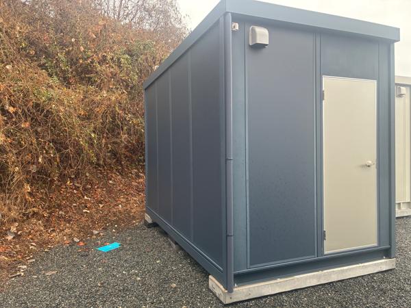 岩手県宮古店/展示場の新棟ユニットハウス・プレハブ・コンテナハウス38MSL(2.43坪)の本体の外観