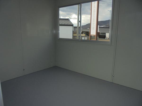 長野県上田総合展示場の中古ユニットハウス・プレハブ・コンテナハウスCT-32J(2.16坪)の本体の内観