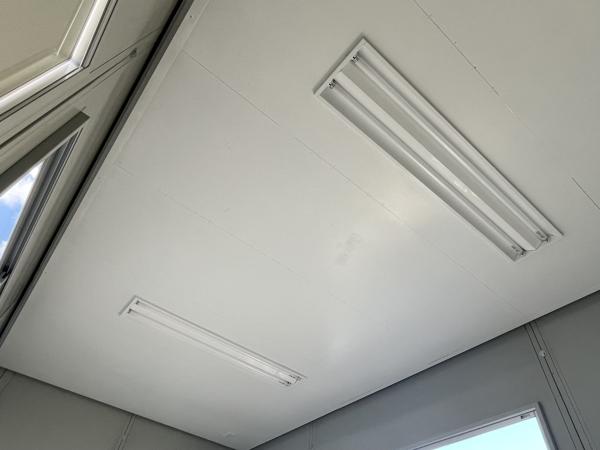 愛知県名古屋緑店/展示場の中古ユニットハウス・プレハブ・コンテナハウスCT-41J(2.83坪)の各設備の照明器具