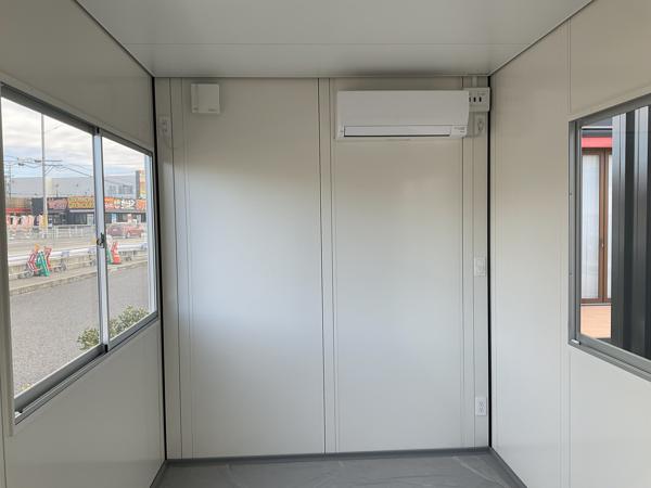 愛知県小牧総合展示場の新棟ユニットハウス・プレハブ・コンテナハウス38MSL(2.43坪)の本体の内観