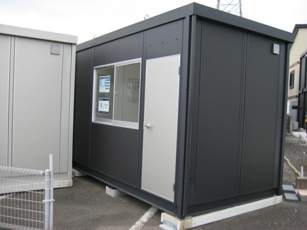 福岡県北九州営業所/展示場の新棟ユニットハウス・プレハブ・コンテナハウス38MSL(2.43坪)の本体の外観