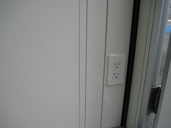 福岡県北九州営業所/展示場の新棟ユニットハウス・プレハブ・コンテナハウス38MSL(2.43坪)の各設備のコンセント