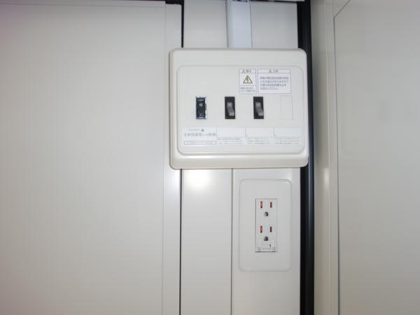 静岡県静岡営業所/展示場の新棟ユニットハウス・プレハブ・コンテナハウス47MSL(3.02坪)の各設備の分電盤