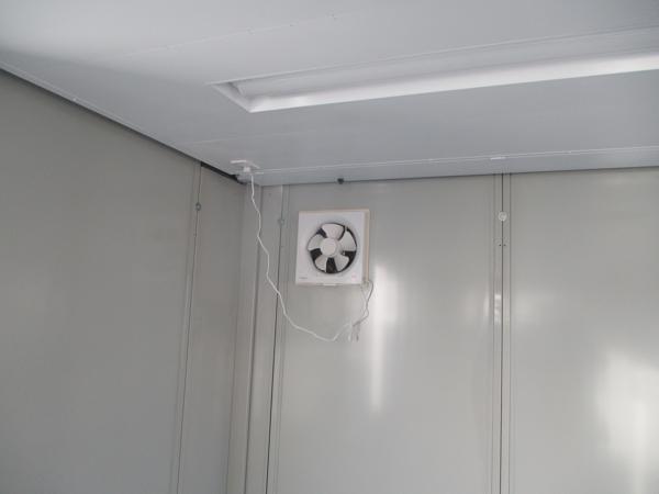 愛知県豊橋東店/展示場の中古ユニットハウス・プレハブ・コンテナハウスCT-54J(7.78坪)の各設備の換気扇