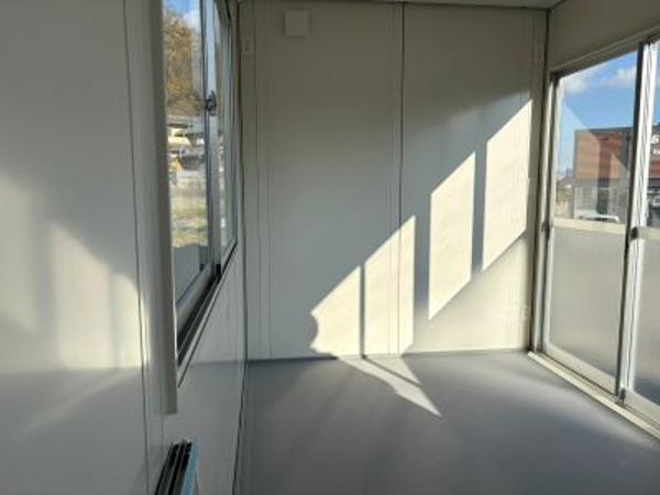 広島県尾道店/展示場の新棟ユニットハウス・プレハブ・コンテナハウス38MSL(2.43坪)の本体の内観