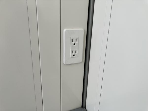 栃木県小山店/展示場の新棟ユニットハウス・プレハブ・コンテナハウス29MSL(1.84坪)の各設備のコンセント