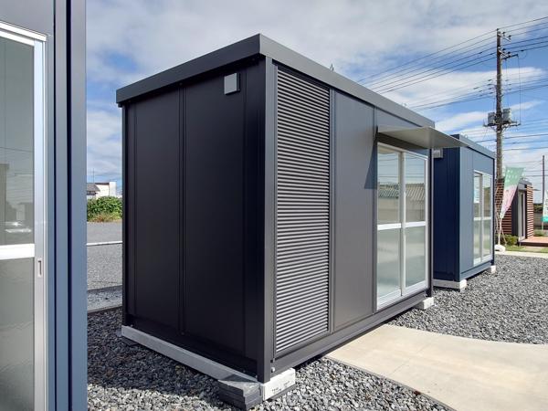 栃木県小山店/展示場の新棟ユニットハウス・プレハブ・コンテナハウス38MSL(2.43坪)の本体の外観
