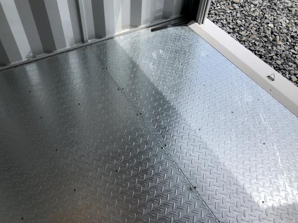 栃木県小山店/展示場の新棟ユニットハウス・プレハブ・コンテナハウスGORILLA(0.94坪)の本体の内観