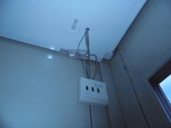 北海道苫小牧店/展示場の中古ユニットハウス・プレハブ・コンテナハウスCT-32J(2.16坪)の各設備の分電盤