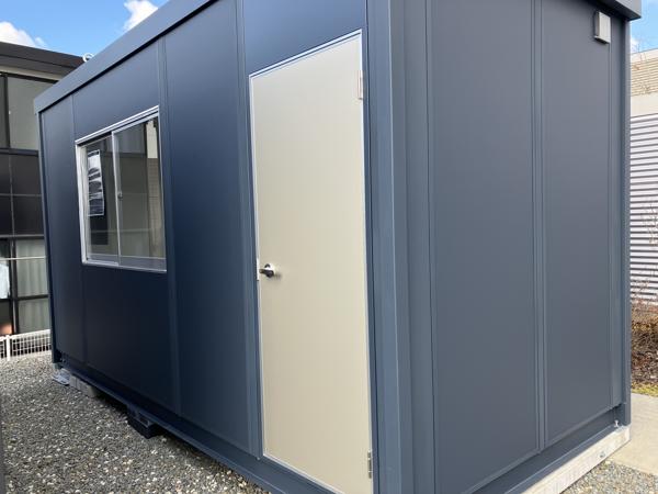 大阪府泉佐野店/展示場の新棟ユニットハウス・プレハブ・コンテナハウス47MSL(3.02坪)の本体の外観