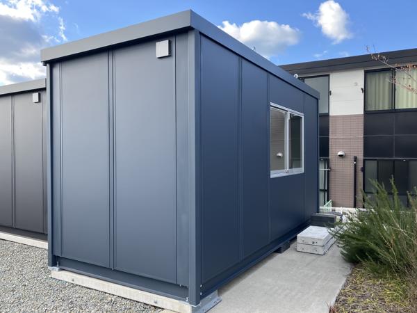 大阪府泉佐野店/展示場の新棟ユニットハウス・プレハブ・コンテナハウス47MSL(3.02坪)の本体の外観