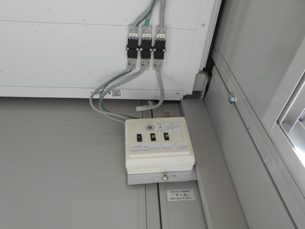 福島県須賀川店/展示場の中古ユニットハウス・プレハブ・コンテナハウスCT-42J(2.86坪)の各設備の分電盤