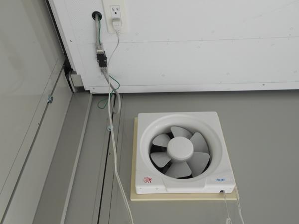 福島県須賀川店/展示場の中古ユニットハウス・プレハブ・コンテナハウスCT-42J(2.86坪)の各設備の換気扇