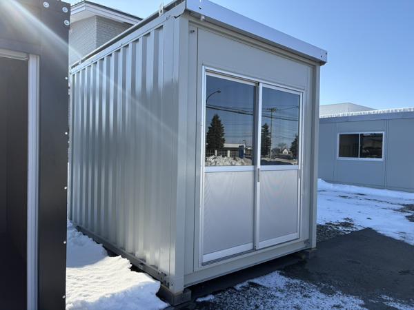 北海道帯広店/展示場の中古ユニットハウス・プレハブ・コンテナハウス波板付き