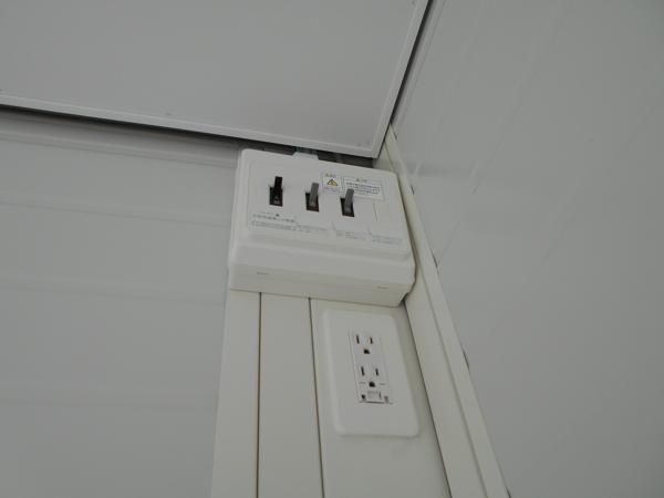 福島県福島店/展示場の新棟ユニットハウス・プレハブ・コンテナハウス4MSD(2.99坪)の各設備の分電盤