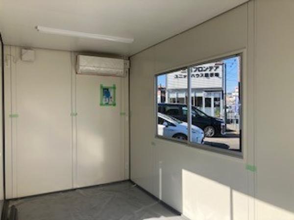 栃木県鹿沼店/展示場の新棟ユニットハウス・プレハブ・コンテナハウス47MSL(3.02坪)の本体の内観