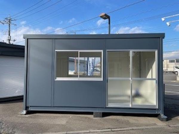 栃木県鹿沼店/展示場の新棟ユニットハウス・プレハブ・コンテナハウス47MSL(3.02坪)の本体の外観