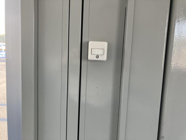 神奈川県秦野店/展示場の中古ユニットハウス・プレハブ・コンテナハウスCT-54J(7.86坪)の各設備のスイッチ