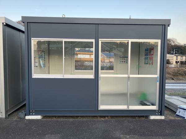 神奈川県秦野店/展示場の新棟ユニットハウス・プレハブ・コンテナハウス38MSL(2.43坪)の本体の外観