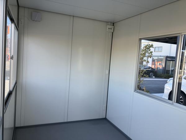 埼玉県北本店/展示場の新棟ユニットハウス・プレハブ・コンテナハウス38MSL(2.43坪)の本体の内観