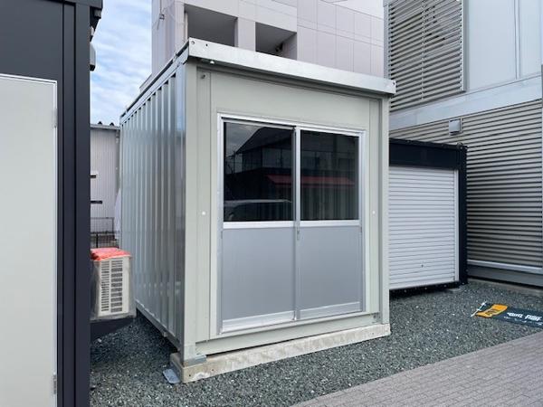 静岡県浜松南総合展示場の中古ユニットハウス・プレハブ・コンテナハウスCT-32JG(2.16坪)の本体の外観