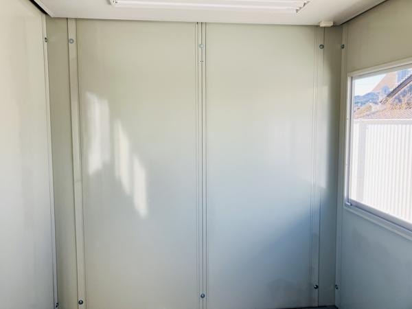 高知県土佐店/展示場の中古ユニットハウス・プレハブ・コンテナハウスCT-32J(2.16坪)の本体の内観