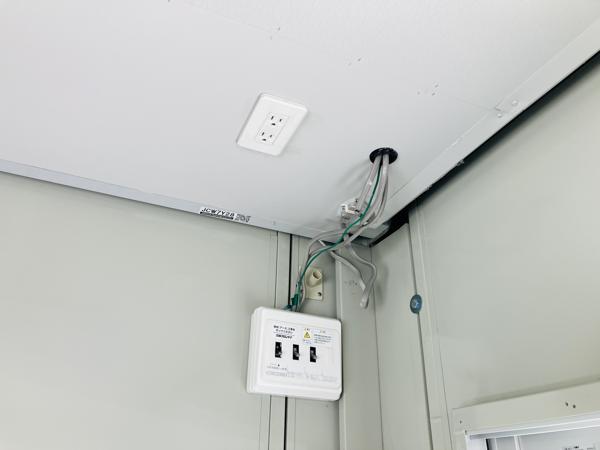 高知県土佐店/展示場の中古ユニットハウス・プレハブ・コンテナハウスCT-32J(2.16坪)の各設備の分電盤