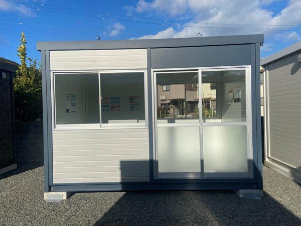 兵庫県淡路店/展示場の新棟ユニットハウス・プレハブ・コンテナハウス3MSD(2.40坪)の本体の外観