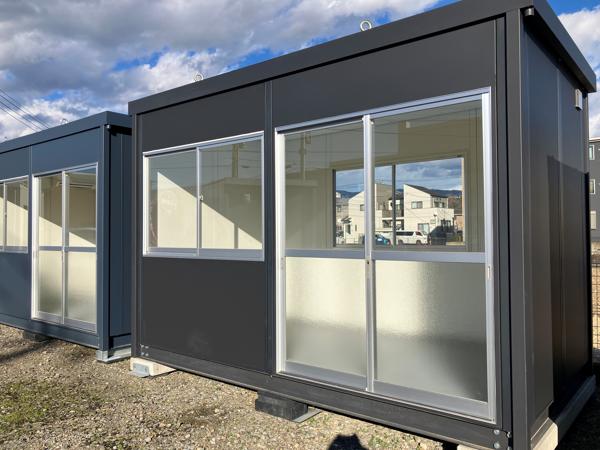 静岡県三島店/展示場の新棟ユニットハウス・プレハブ・コンテナハウス38MSL(2.43坪)の本体の外観