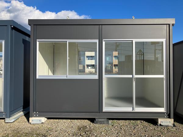 静岡県三島店/展示場の新棟ユニットハウス・プレハブ・コンテナハウス38MSL(2.43坪)の本体の外観